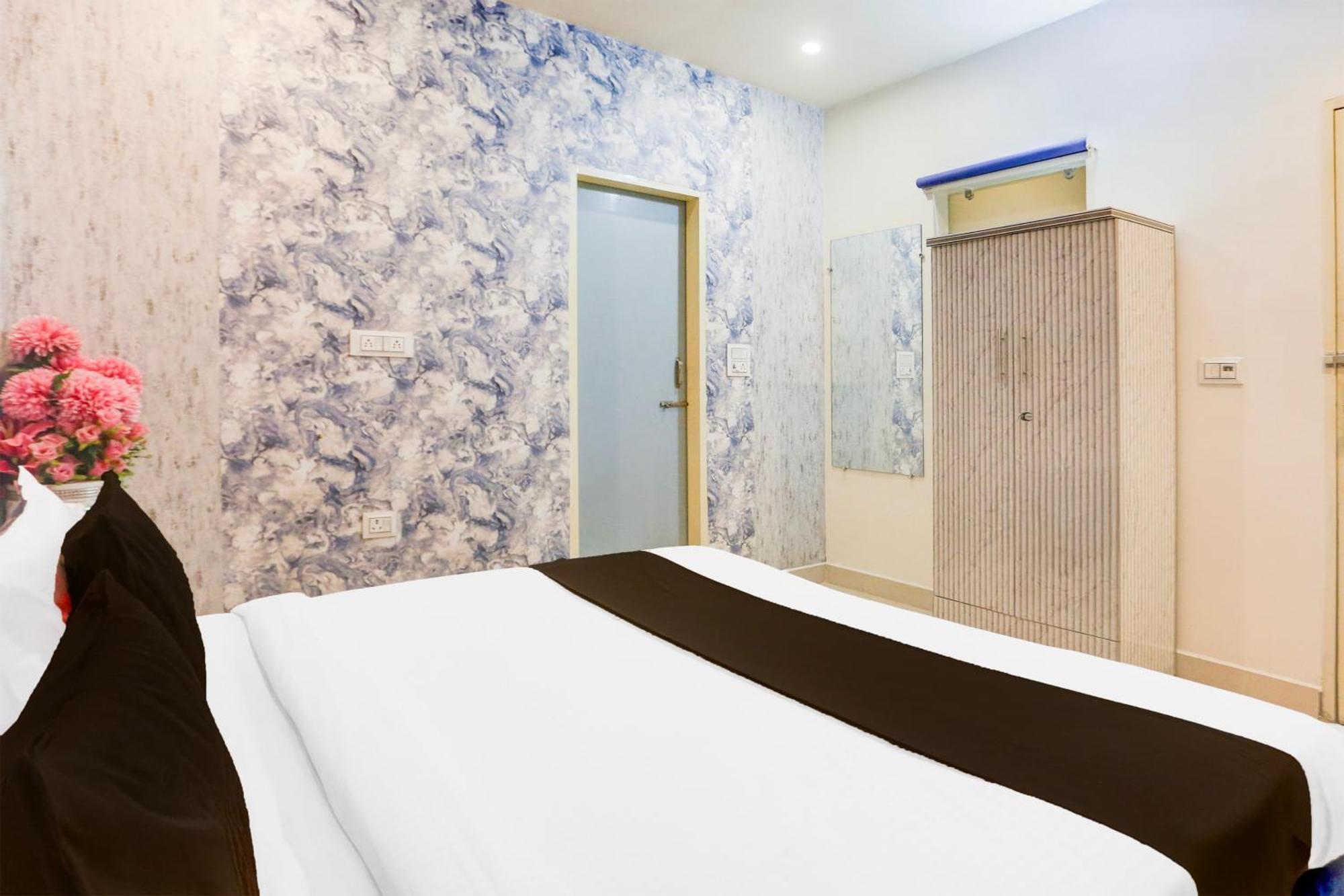Super Collection O Roop Vihar Rohtak Formerly Hotel Maha Экстерьер фото