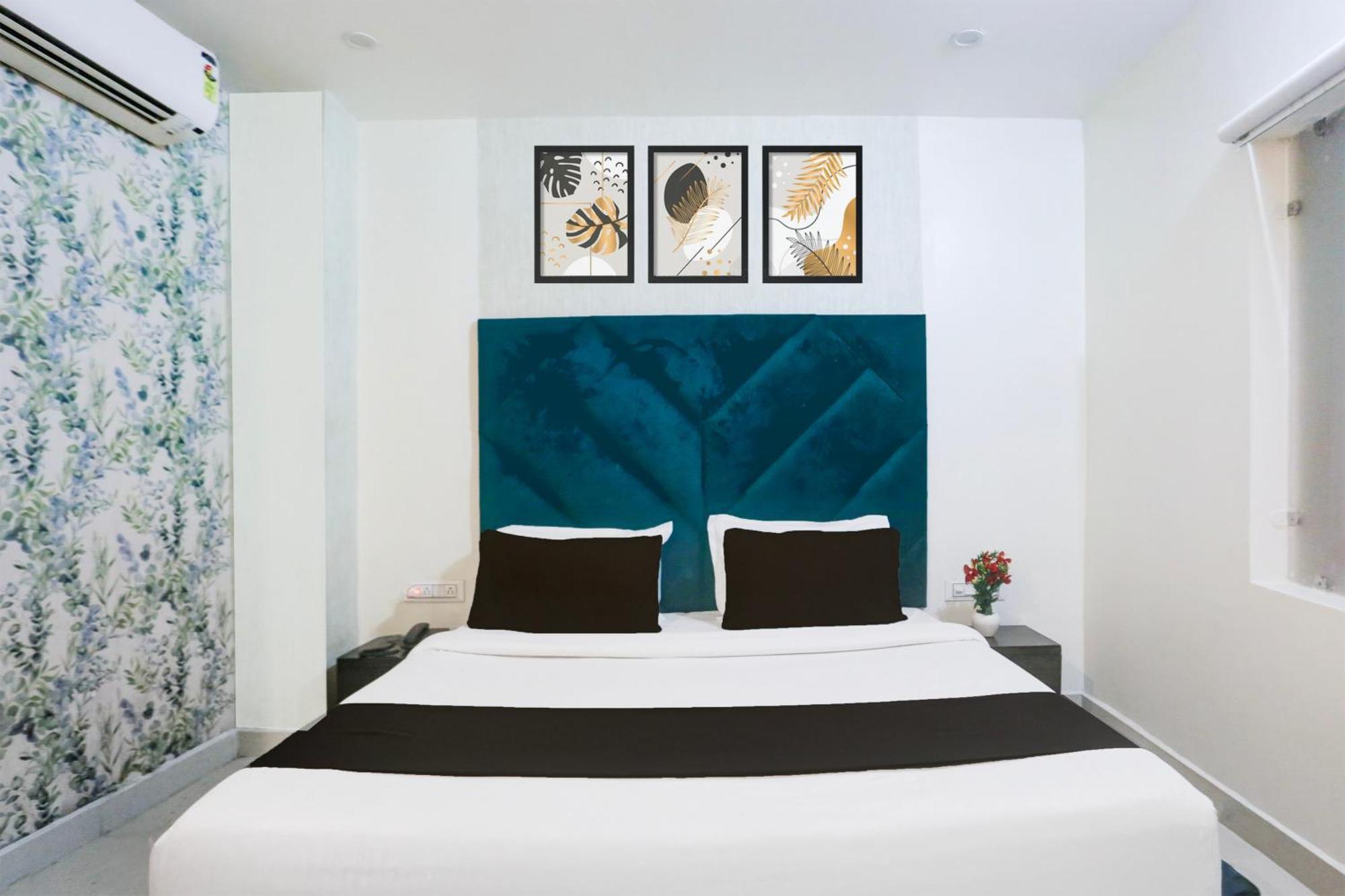 Super Collection O Roop Vihar Rohtak Formerly Hotel Maha Экстерьер фото